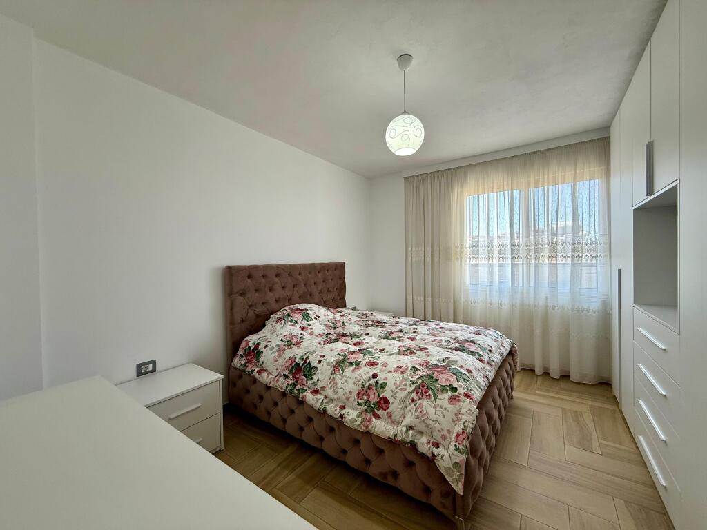 Jepet me qira apartament 2+1+2, 21 Dhjetori