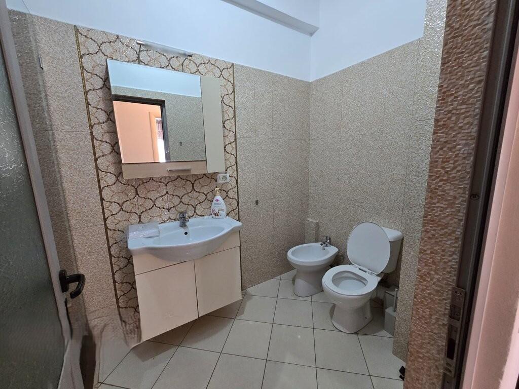 Jepet me qira apartament 2+1 në kompleksin Ilad, Astir. 450 € /Muaj