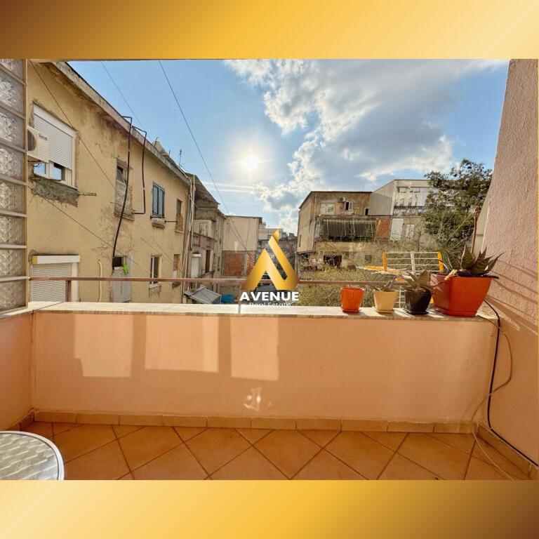AFFITTASI APPARTAMENTO 1+1 VICINO A PIAZZA WILLSON, TIRANA