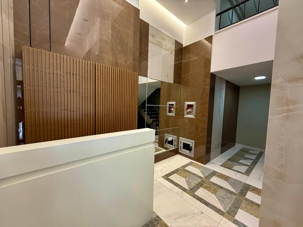 Apartament - Për Qira 1+1 TE SHKOLLA KUQE