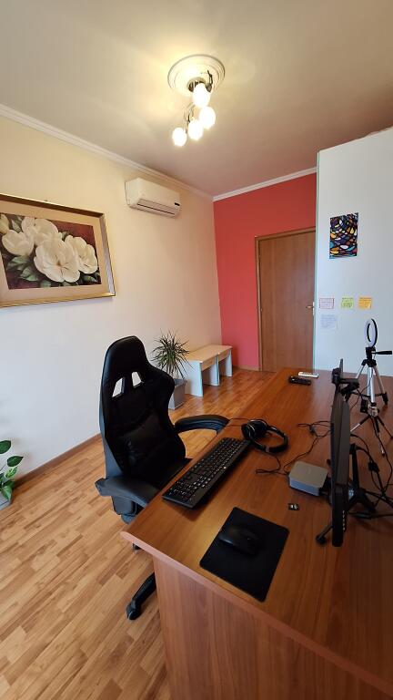 Apartament 3+1 me qira – Bulevardi Bajram Curri (Materniteti i Ri / Brryli)