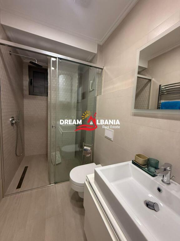 Super Apartament 1+1 me qera ne zonen e Bllokut prane Spar (ID 4211770).