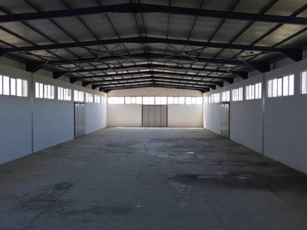 In vendita, Magazzino Esclusivo– Autostrada Durrës–Tiranë, Km 7