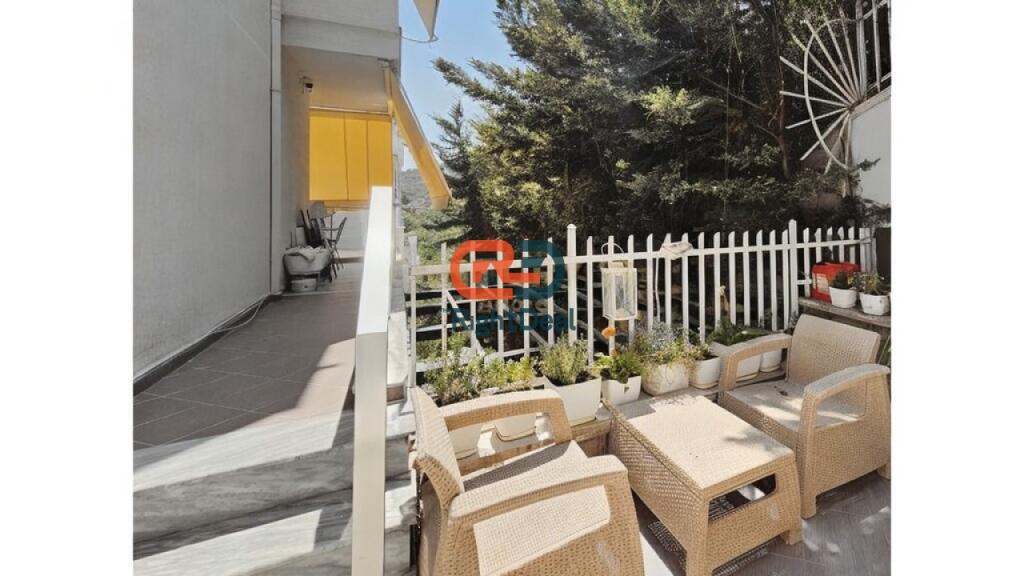 Tek Liqeni i Thate, Shitet Apartament 2+1+2 + Studio Me Verande Dhe Totalisht i Investuar!