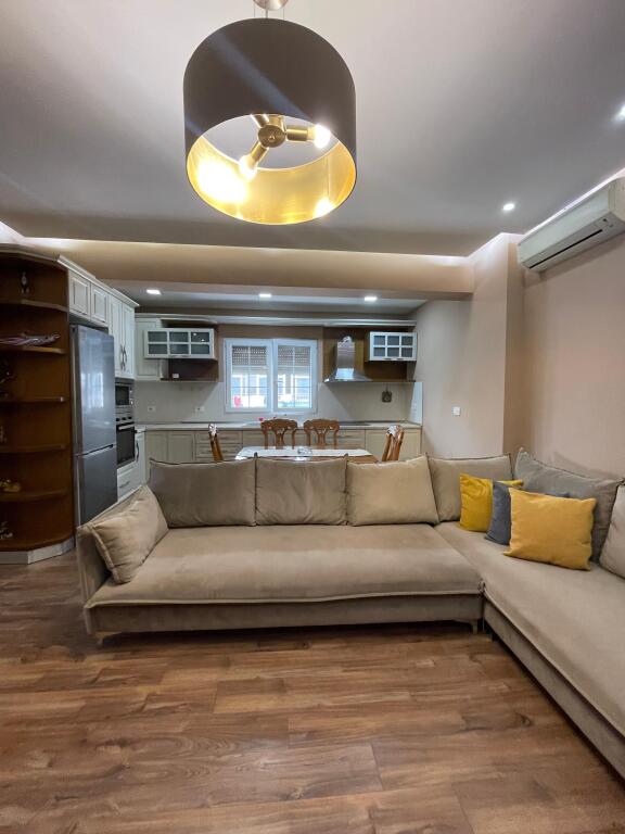 APARTAMENT 2+1 ME QIRA - RRUGA DRITAN HOXHA