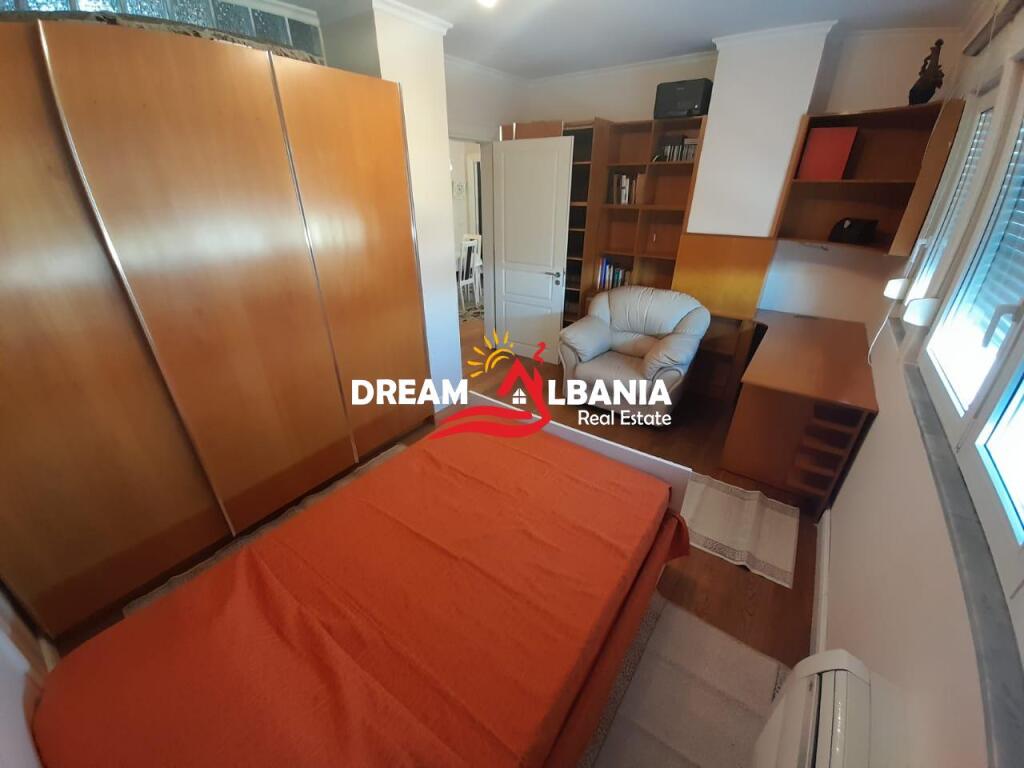 2+1 apartments for rent on Naim Frasheri Street, near the Mosaic of Tirana in Tirana (ID 4221989)