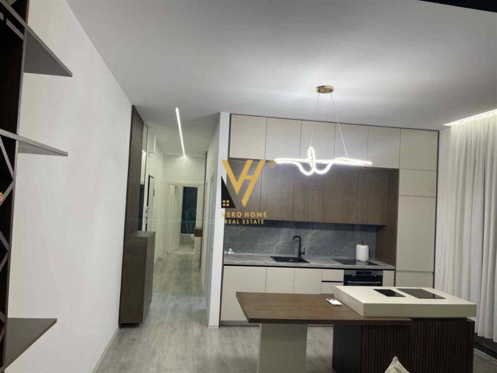 JEPET APARTAMENT 2+1+BLK ME QERA TEK ISH SHESHI SHQIPONJA 850 EURO