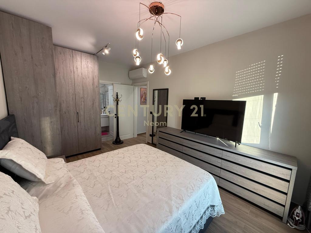 JEPET ME QIRA APARTAMENT MODERN 2+1+2 POST PARKIMI NE REZIDENCEN SOFIA - TEG!