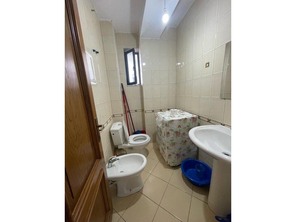 Qera, Apartament 2+1+2, Liqeni Artificiale, Tirane.