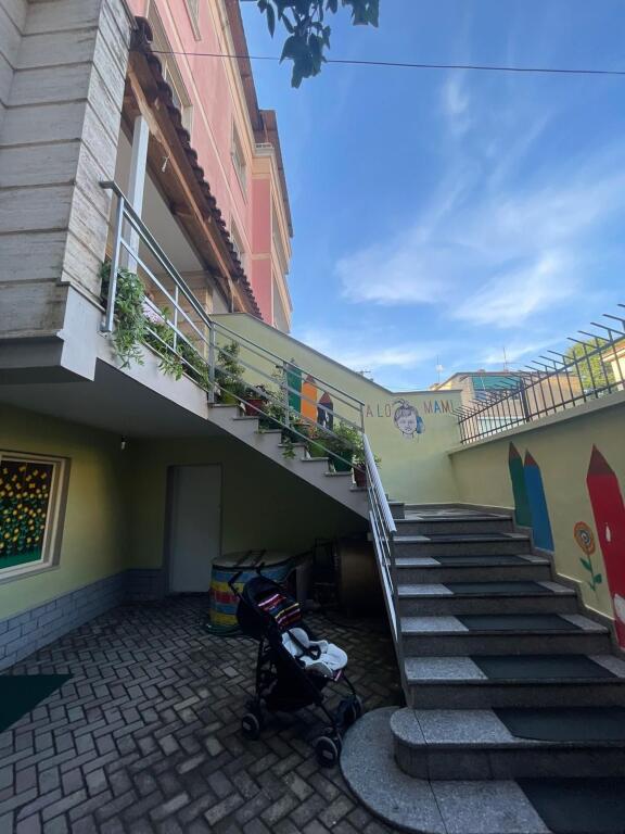 CASA PRIVATA IN AFFITTO NELLA ZONA DI BRRYLIT