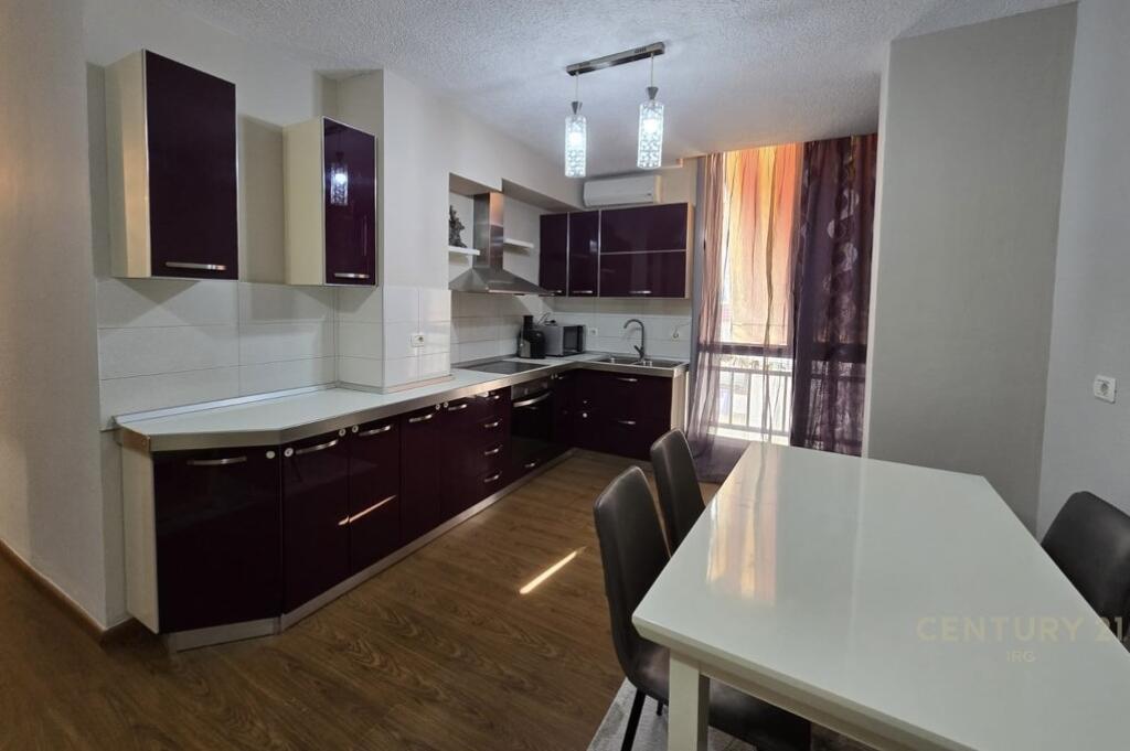 Jepet me qira apartament 2+1 në kompleksin “Ilad”, Astir