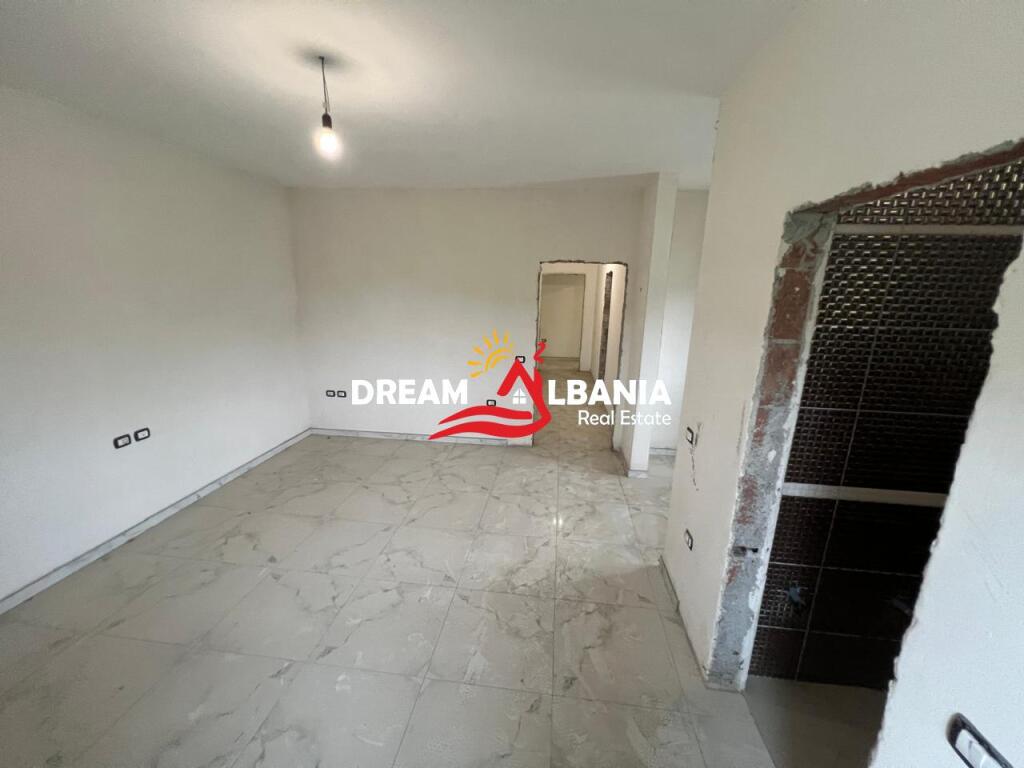 Shtepi Private 2-kateshe me qera ne Prush prane PRIMAVERA ne Tirane (ID 4241047)