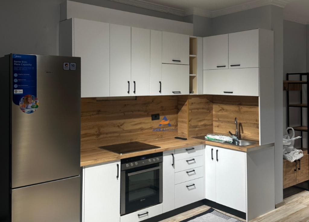 JEPET ME QERA APARTAMENT 2+1+BALLKON "RRUGA BILL KLINTON, KOPSHTI BOTANIK" 700 EURO.