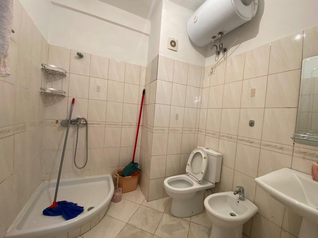 Qera, Apartament 2+1, Bulevardi Zogu 1, Tirane.