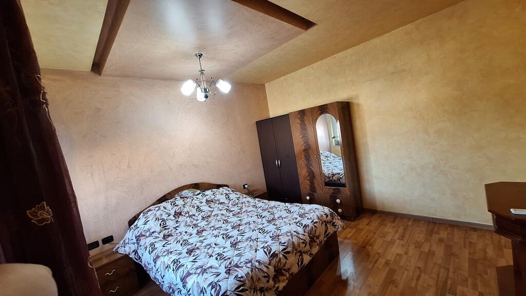 Apartament 3+1 me qira – Bulevardi Bajram Curri (Materniteti i Ri / Brryli)