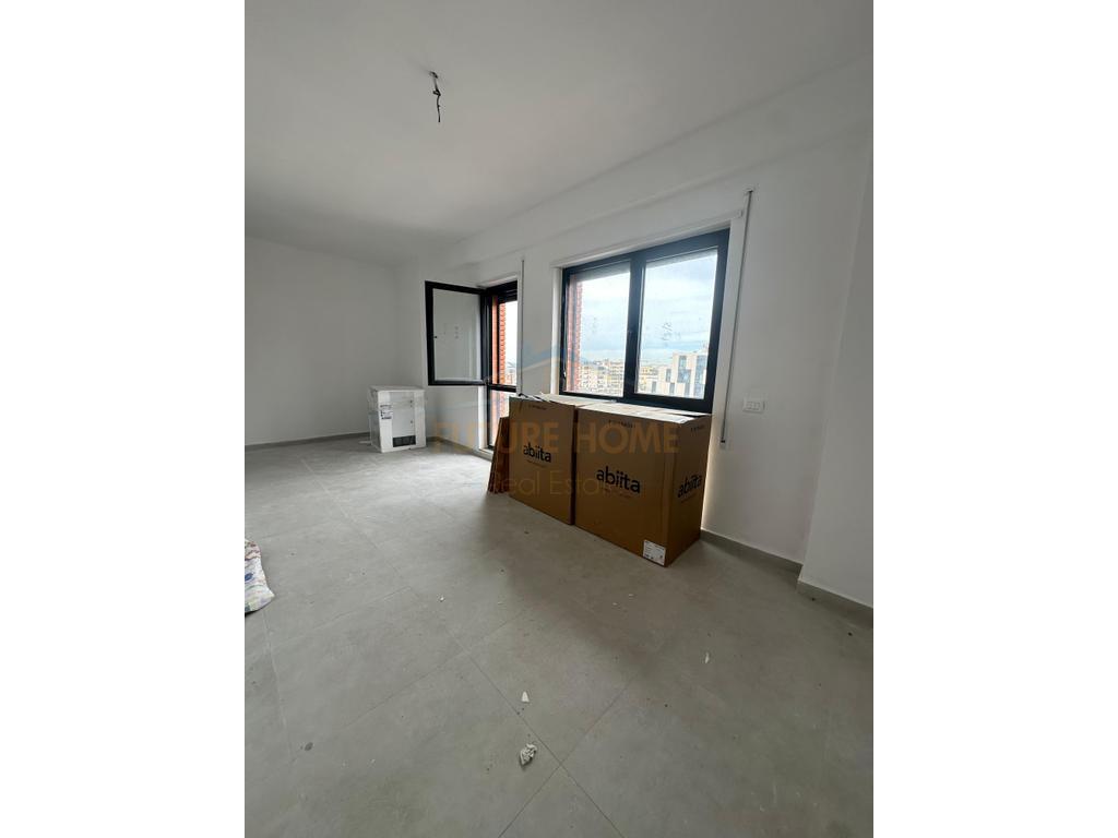 Shitet apartament 2+1+2 Myslym Shyri