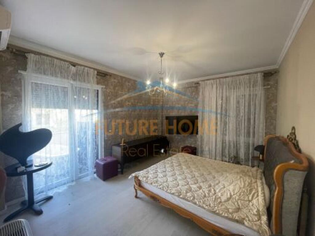 Shitet, Apartament 3+1+2, Kopshti Botanik, Tiranë