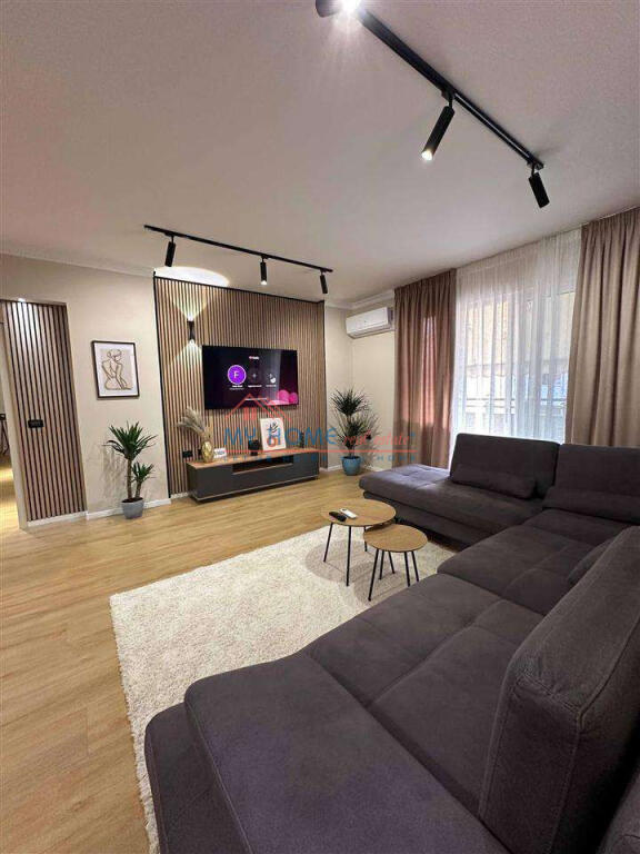 Apartment 2+1 for rent Willson Square Tirana
