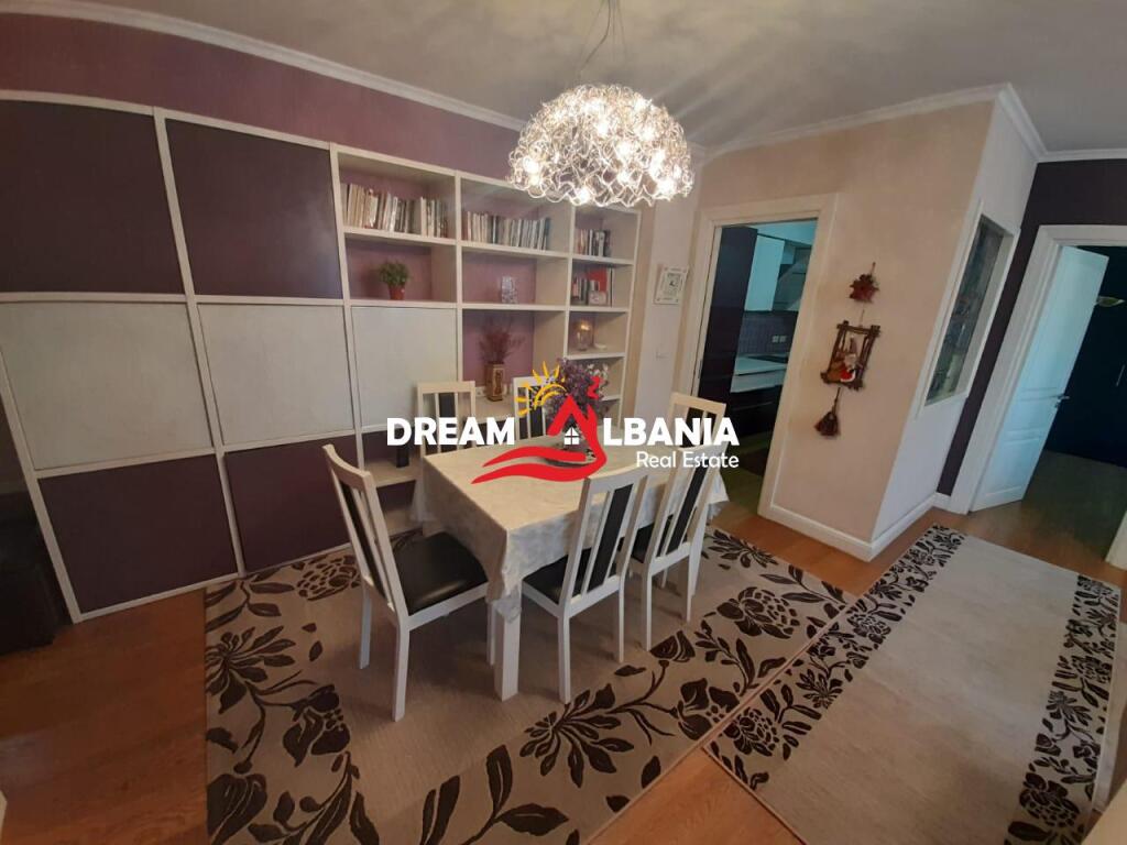 2+1 apartments for rent on Naim Frasheri Street, near the Mosaic of Tirana in Tirana (ID 4221989)
