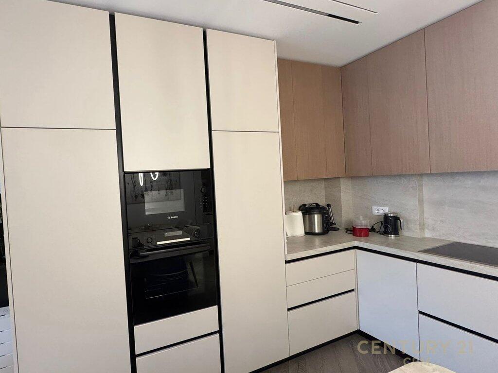TEK REZIDENCA HENKE JAPIM ME QIRA APARTAMENT 2+1+2