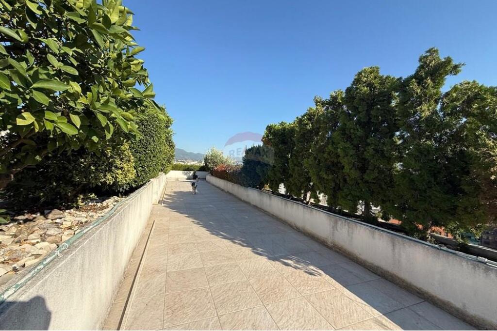 Penthouse for rent, in the center of Tirana