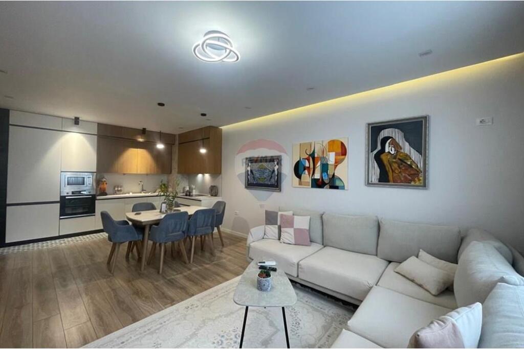 Apartment 2+1+2 for sale at Kodra Priftit