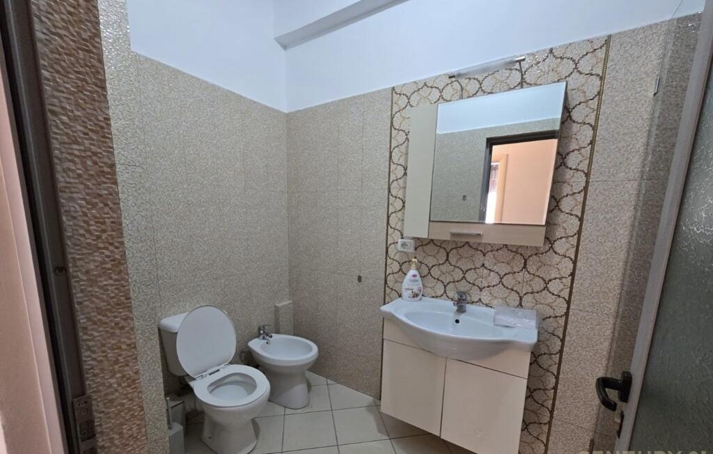 Jepet me qira apartament 2+1 në kompleksin “Ilad”, Astir