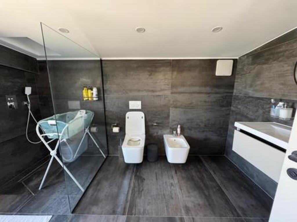 For sale, Duplex 2+1+2, Kodra e Diellit Residence, Tirana.