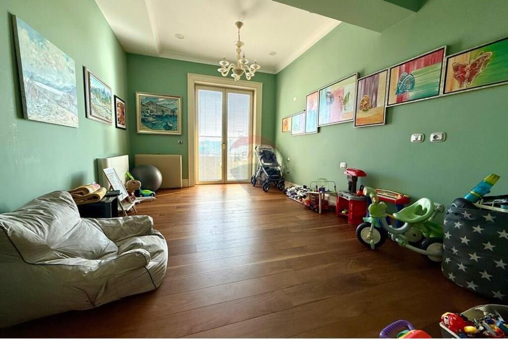 Penthouse for rent, in the center of Tirana