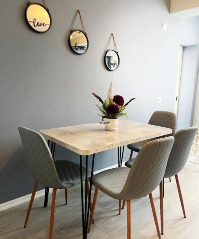 APARTAMENT ME QERA 1+1 RRUGA E DURRESIT 65.000 LEKE