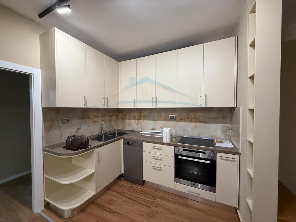 Qira, Apartament 2+1, Komuna e Parisit