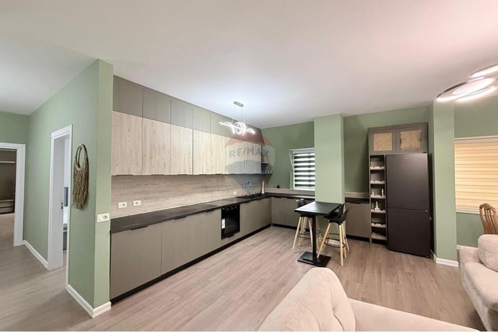 SHITET APARTAMENT 2+1+2 PRANE LAKE VIEW!