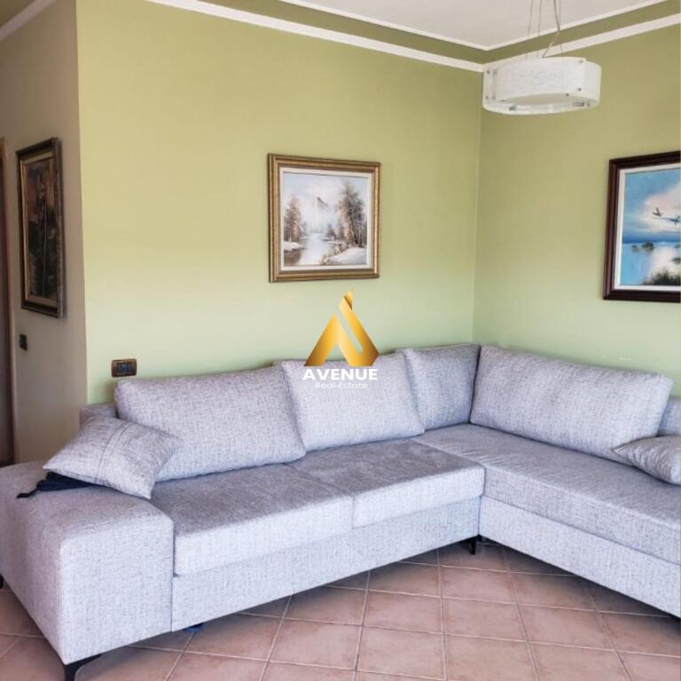 JEPET ME QERA 2+1 , KOMUNA E PARISIT, TIRANE