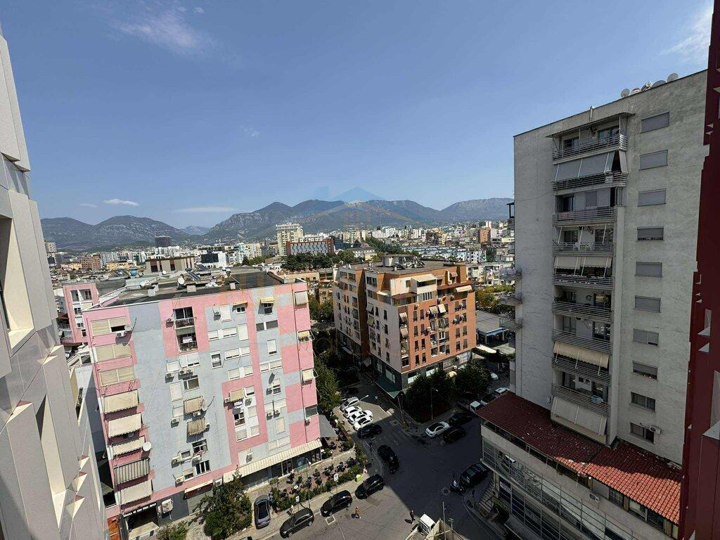 Shitet apartament 1+1 Zogu i Zi