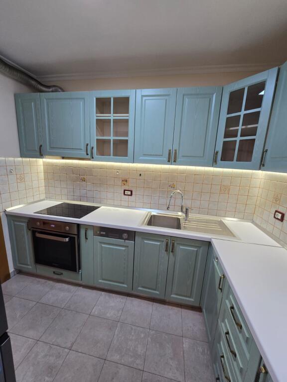 Apartament 1+1 me qira Shkencat e Natyres