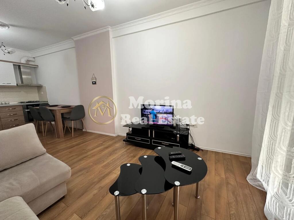 Affitto, Appartamento 1+1+balcone, Incrocio tra Via Bardhyl e Via Hoxha Tahsin - Bar Oslo, 550 Euro.