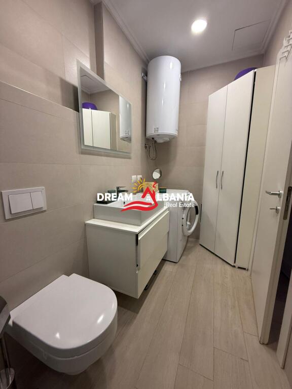 Super Apartament 1+1 me qera ne zonen e Bllokut prane Spar (ID 4211770).