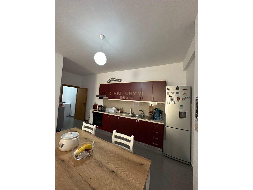 Apartament 2+1 |130m2 Për Shitje në Yzberish, Tiranë 163,000 €