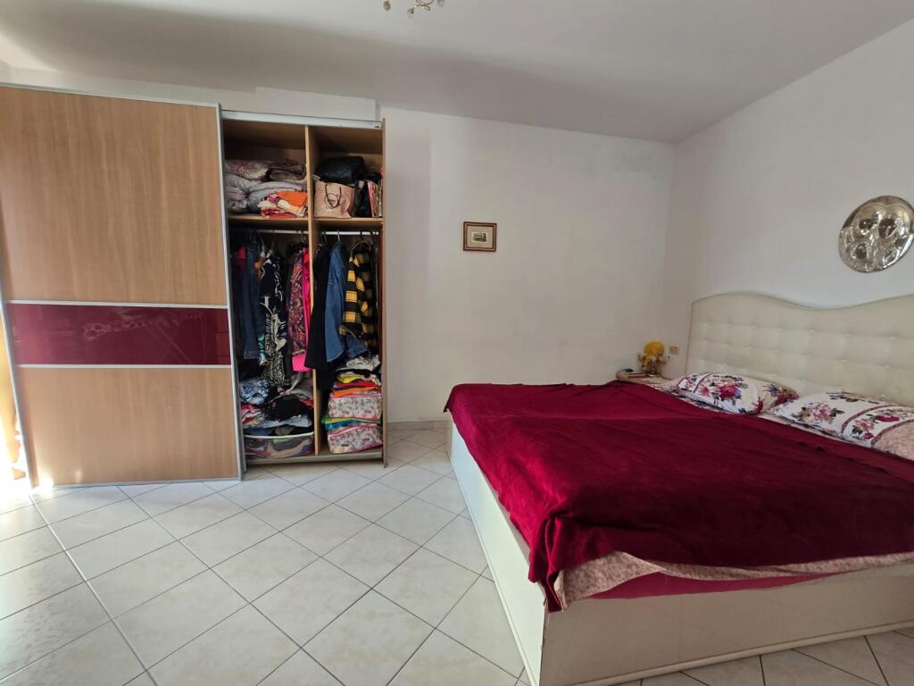 Apartament 1+1 me verande ne Laprake