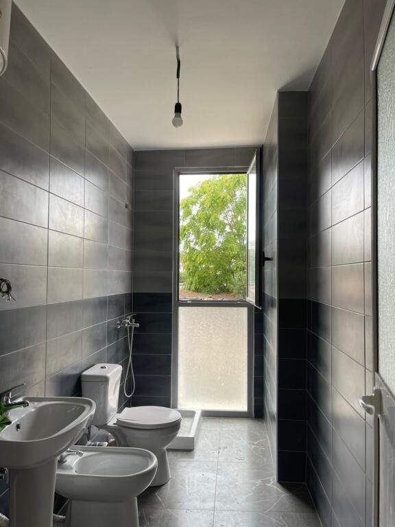 QERA, APARTAMENT 2+1, RRUGA 5 MAJI, TIRANË, ID: 530581007-58