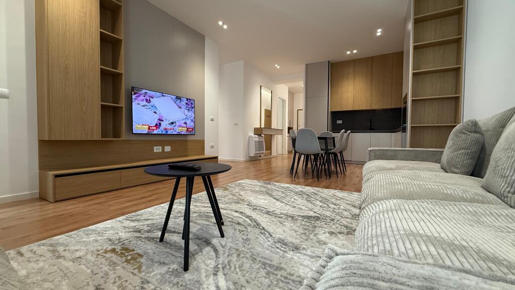 Apartament 3+1+2+post  parkimi per qera tek Air Albania!