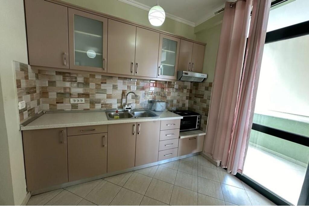 APARTAMENT 1+1 TE GJYKATA