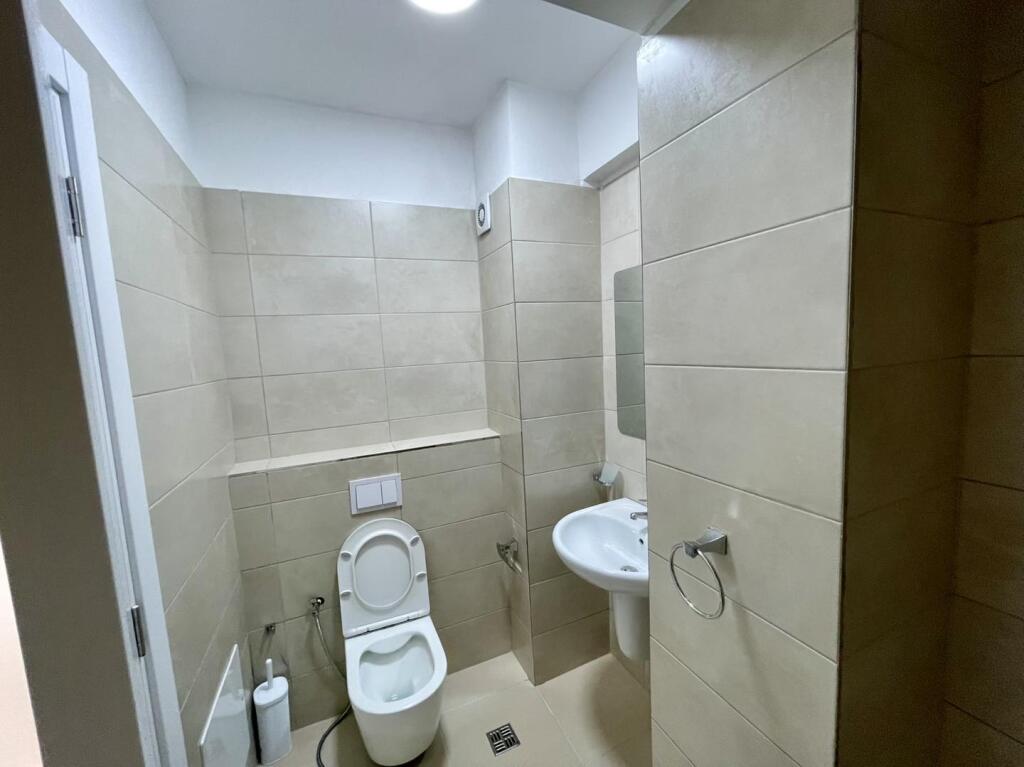 Affittasi appartamento 3+1+Parcheggio - Residenza “Kodra e Diellit”- Scuola British” 80.000 leke/mese