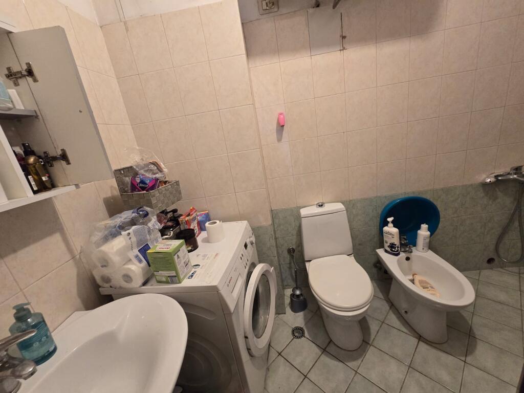 Apartament 1+1 me verande ne Laprake