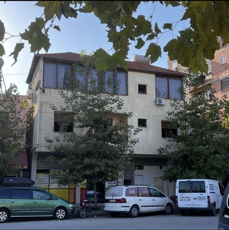 Shitet Truall+Shtepi Private + Ambjent Biznesi Lushnje