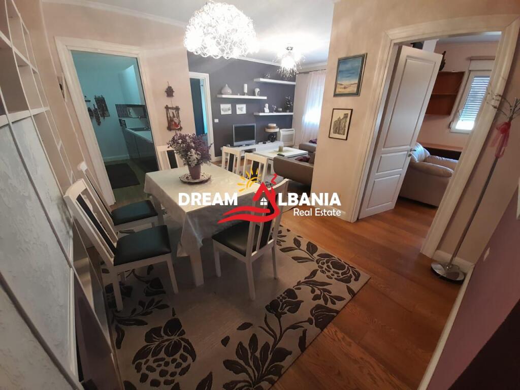 2+1 apartments for rent on Naim Frasheri Street, near the Mosaic of Tirana in Tirana (ID 4221989)