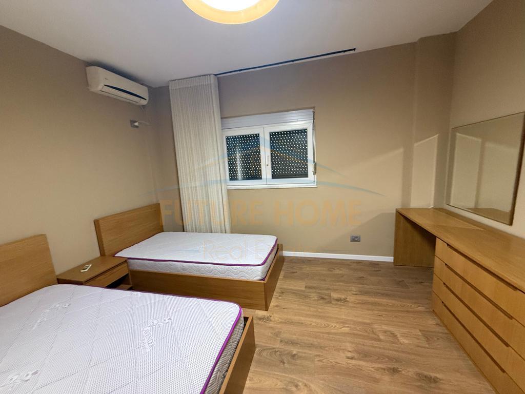 Qira, Apartament 2+1, Komuna e Parisit