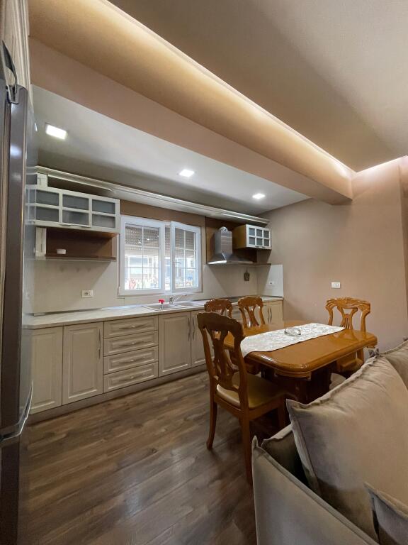 APARTAMENT 2+1 ME QIRA - RRUGA DRITAN HOXHA