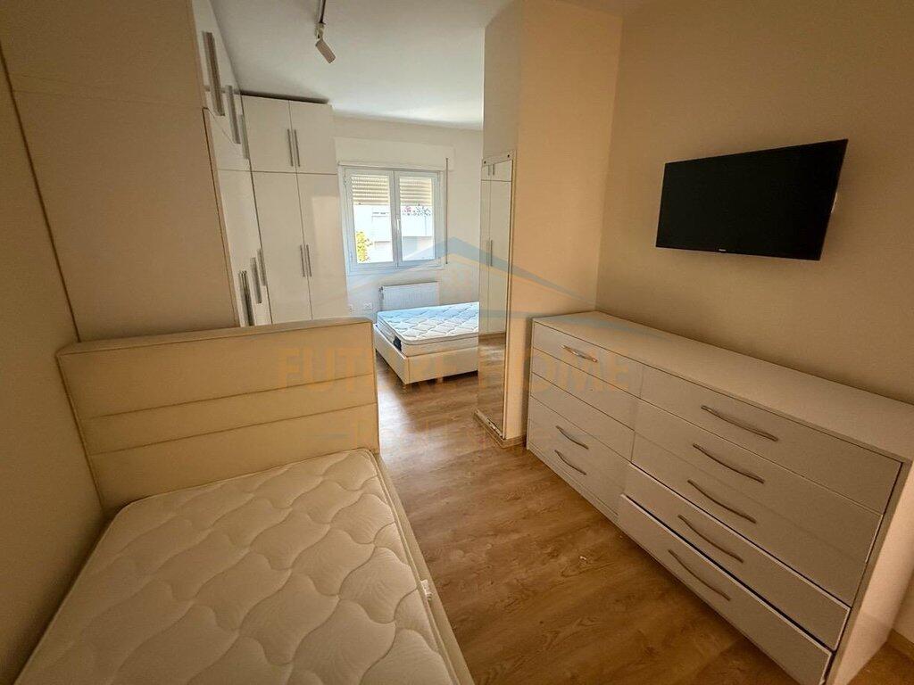 Qera, Apartament 2+1, Komuna e Parisit