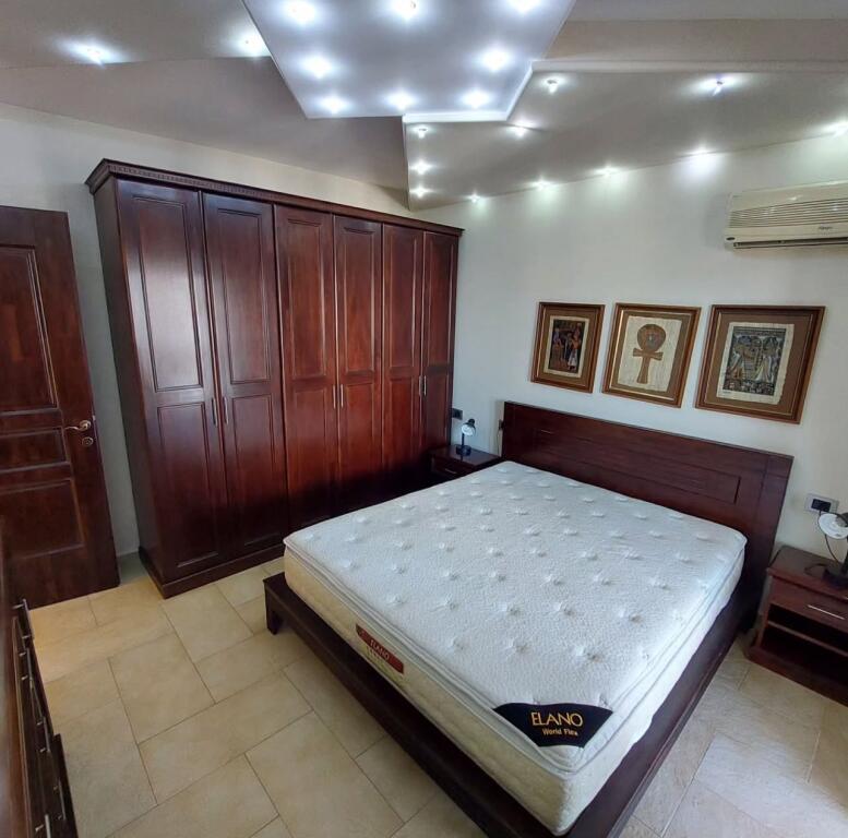 JEPET ME QERA APARTAMENT 3+1 NE BLLOK